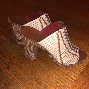 Tory Burch woven mule size 8